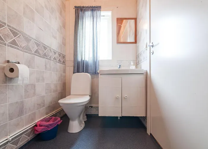 Sjostrand Rorbuer - Cozy Cabins By The Sea
